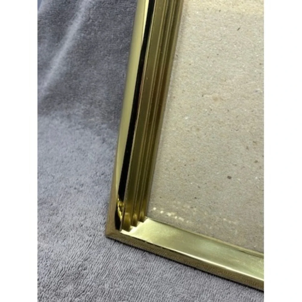 Vintage Gold Tone 5x7 Picture Frame Desk Tabletop Easel Display Home Decor